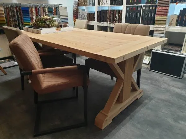 Massief Eiken tafel